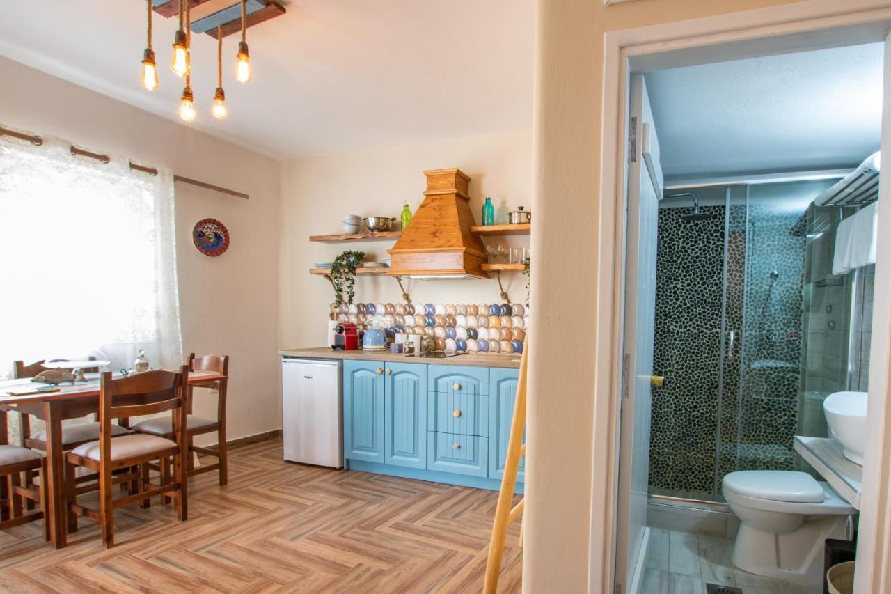 Gorgona Blue Apartments Karpathos Exterior foto